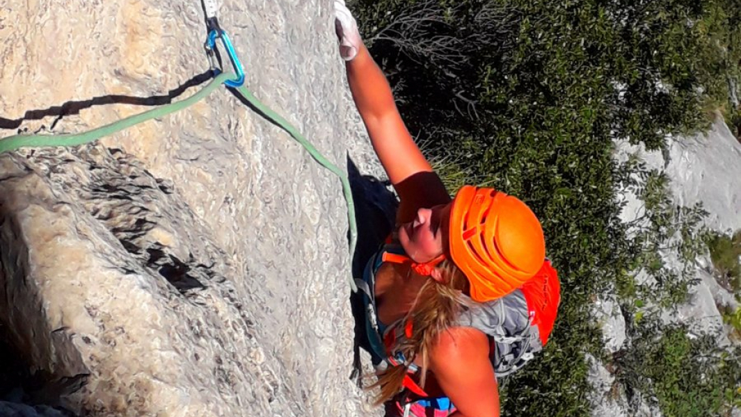 Autumn climbing